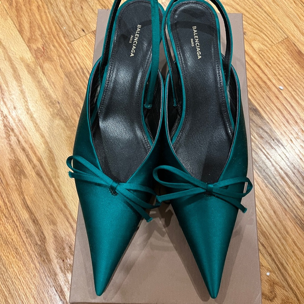 Balencaiga silk low heel size 36.5
